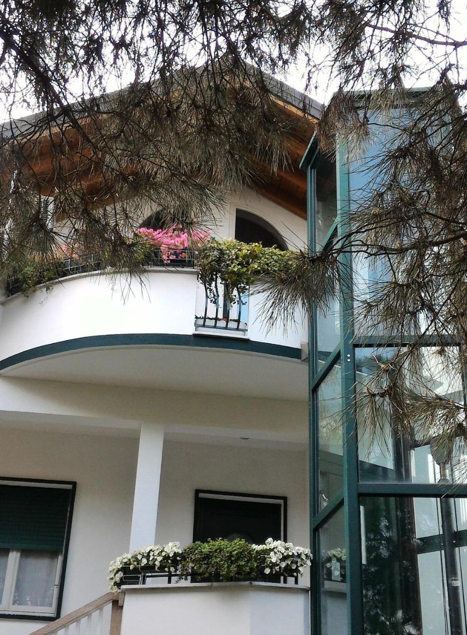 B&B Le Magnolie Gallarate Bagian luar foto