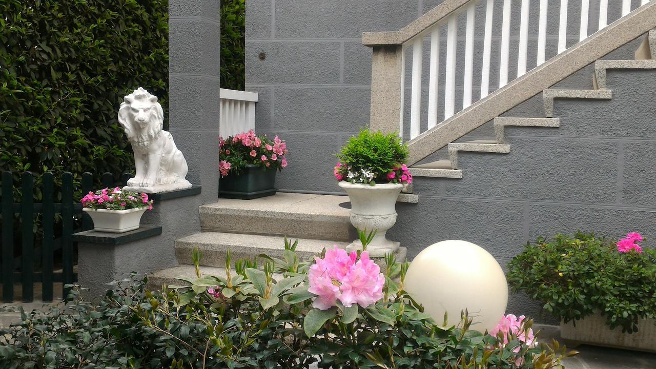 B&B Le Magnolie Gallarate Bagian luar foto