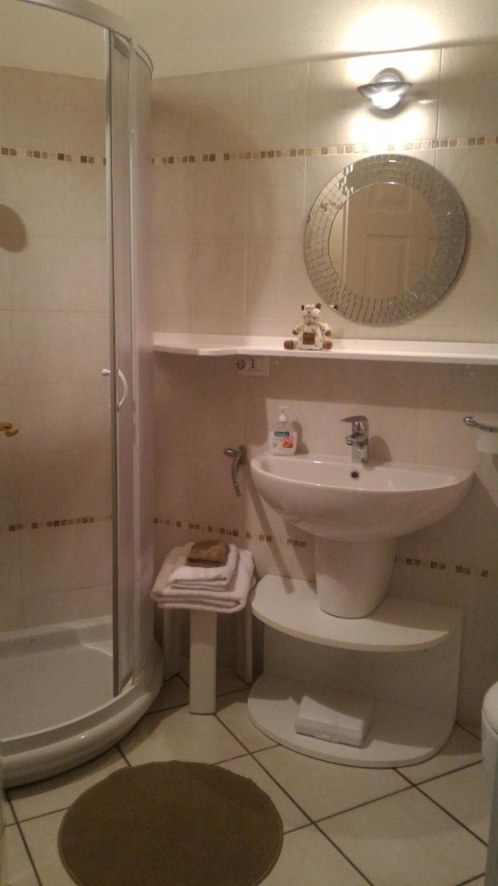 B&B Le Magnolie Gallarate Bagian luar foto